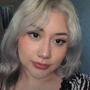 Meet your Posher, Clara